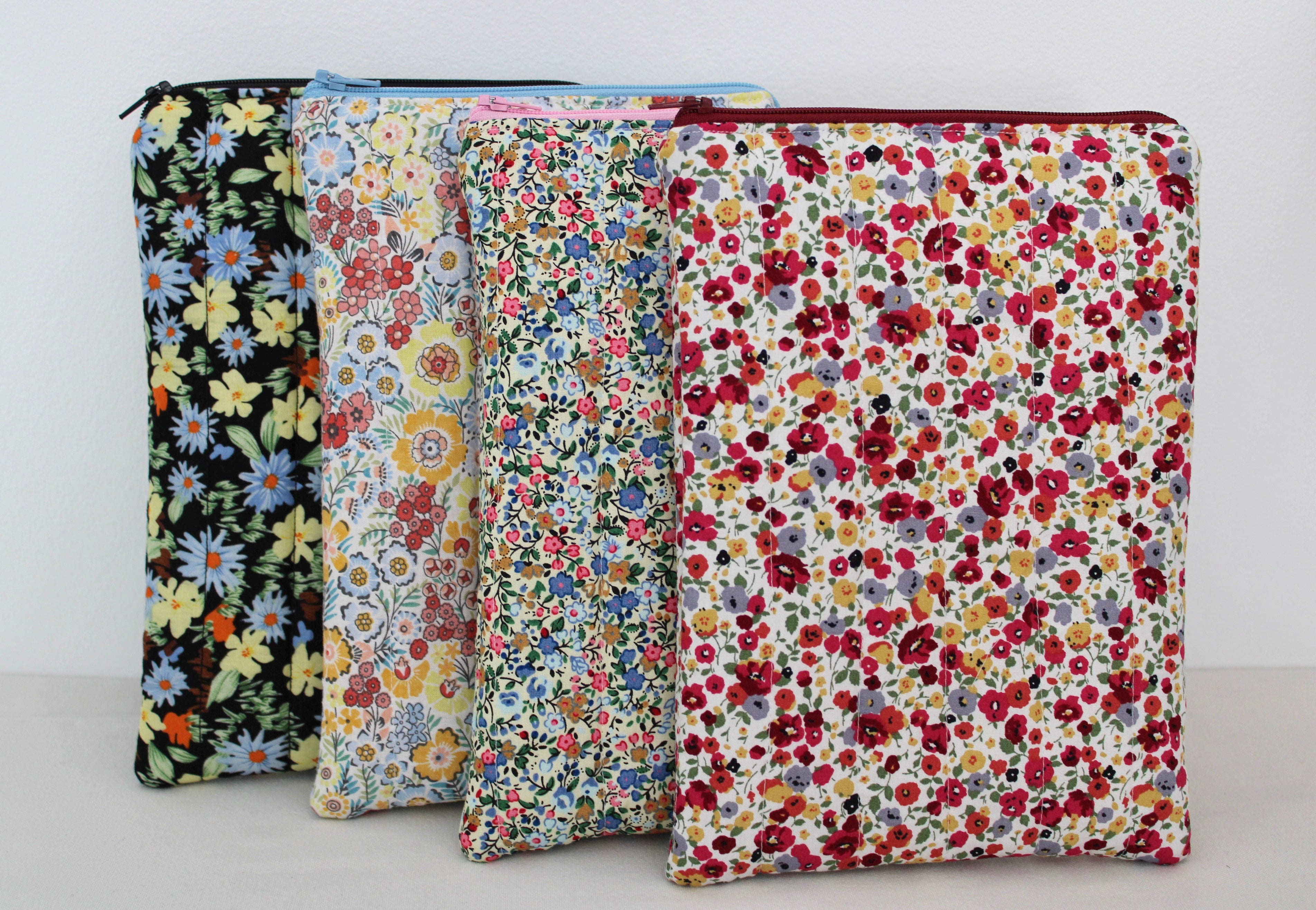 Black Floral e-reader Sleeve