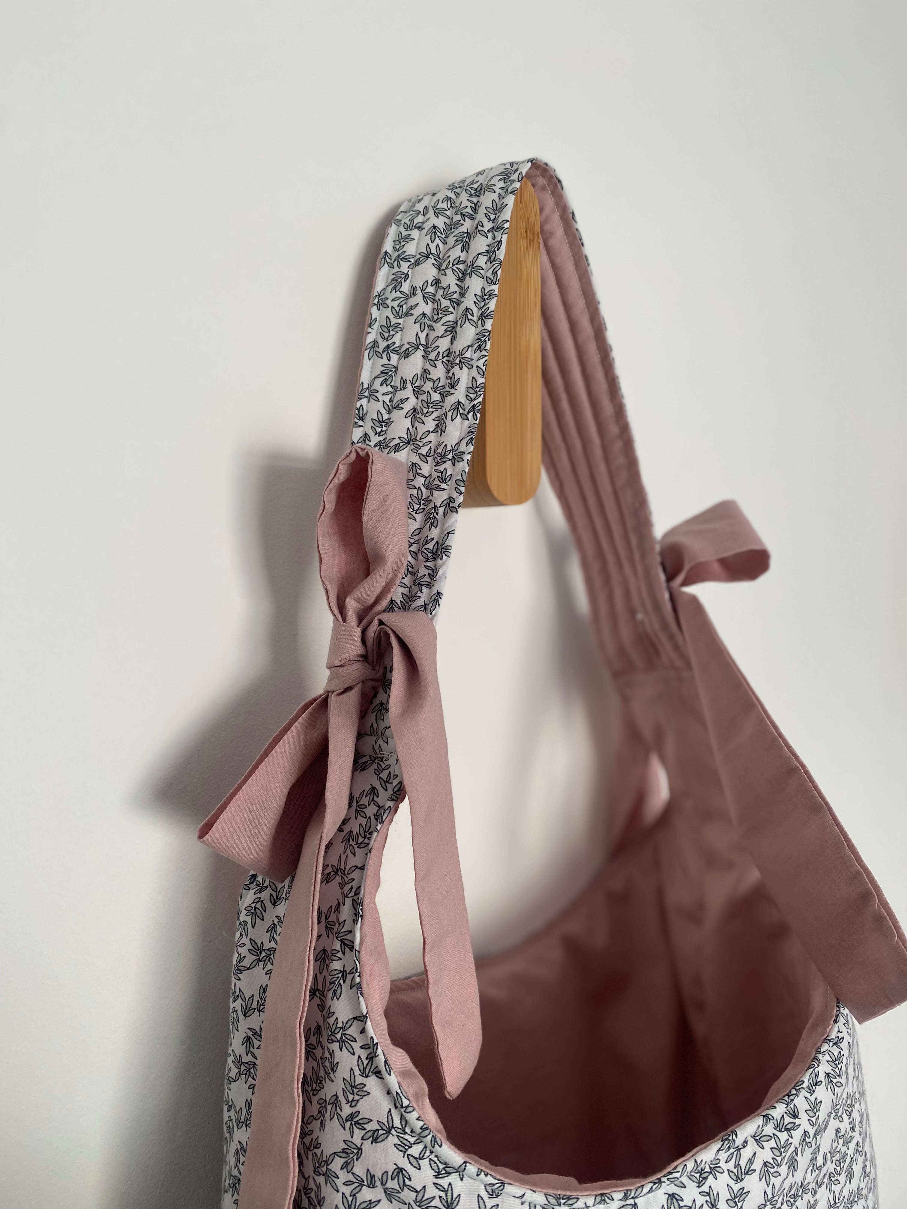 Monochrome Bow Tote Bag